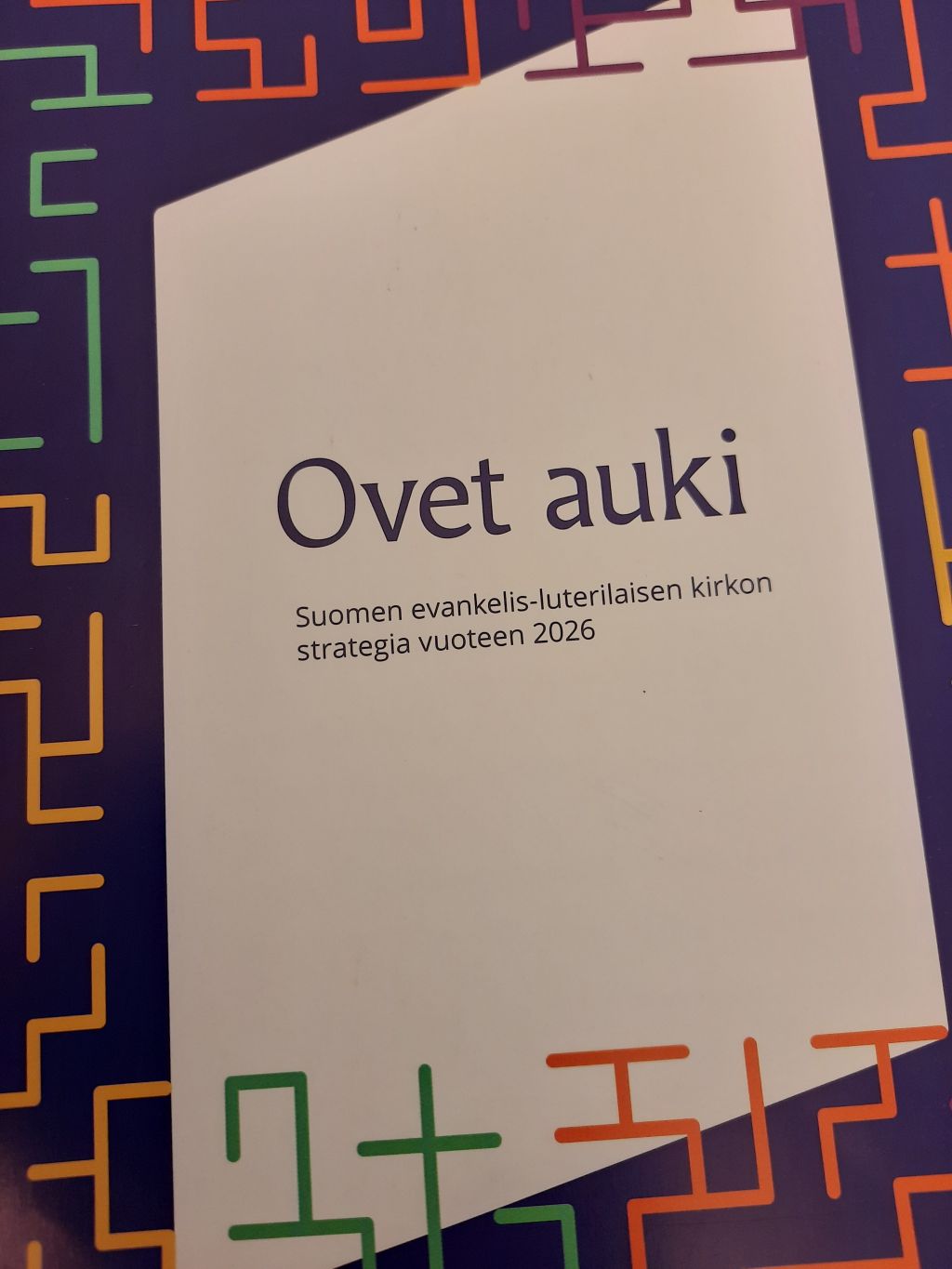 Ovet auki -strategiavihko